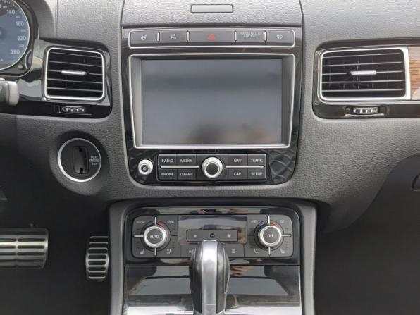 Volkswagen Touareg II Рестайлинг с пробегом 2018 года, цена 3 780 000 рублей, 142364 км, внедорожник, Автокод Объявления