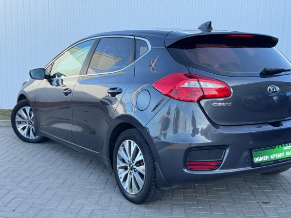 Kia Ceed II Рестайлинг с пробегом 2017 года, цена 1 245 000 рублей, 220000 км, хэтчбек, Автокод Объявления