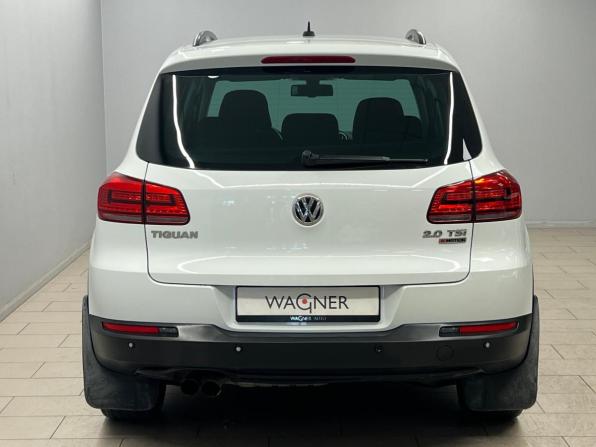 Volkswagen Tiguan I Рестайлинг с пробегом 2016 года, цена 1 686 000 рублей, 125635 км, внедорожник, Автокод Объявления