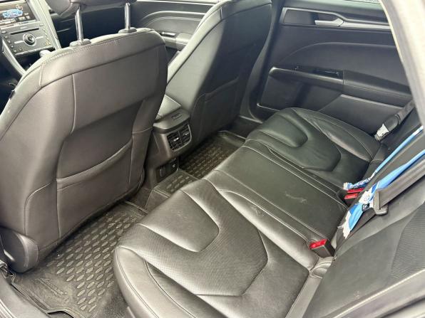 Ford Mondeo V с пробегом 2015 года, цена 1 359 000 рублей, 214000 км, седан, Автокод Объявления