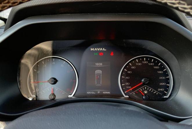 Haval Jolion I Рестайлинг с пробегом 2024 года, цена 1 820 000 рублей, 40349 км, внедорожник, Автокод Объявления