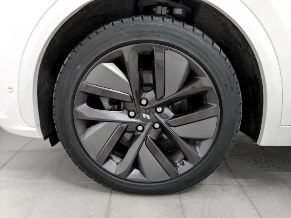 Li Auto (Lixiang) L7 I с пробегом 2023 года, цена 5 550 000 рублей, 57490 км, внедорожник, Автокод Объявления