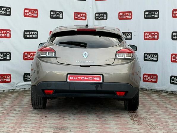 Renault Megane III с пробегом 2012 года, цена 549 990 рублей, 350000 км, хэтчбек, Автокод Объявления