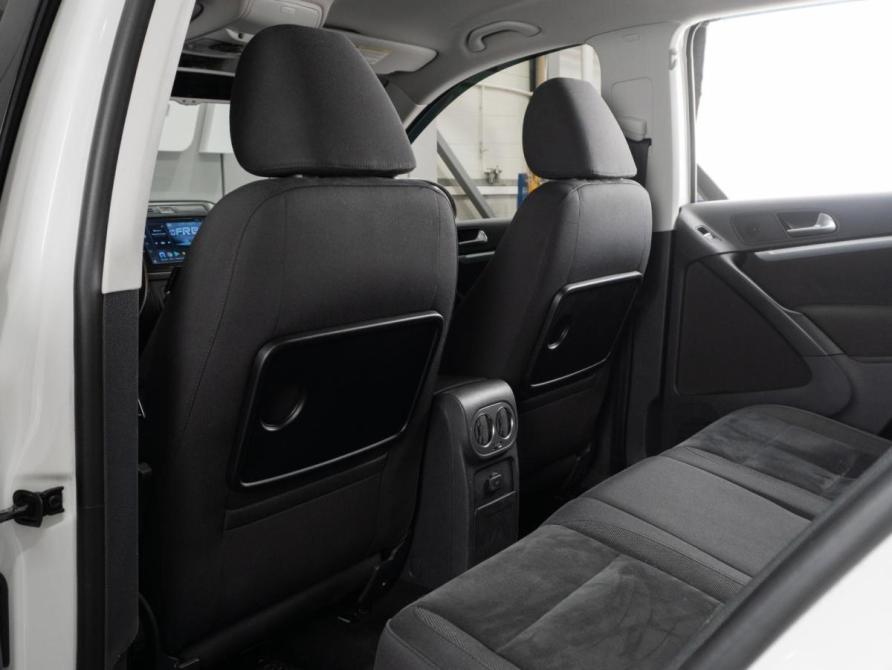 Volkswagen Tiguan I Рестайлинг Тюмень  - изображение 11