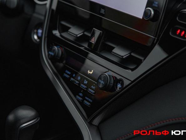 Toyota Camry VIII (XV70) Рестайлинг с пробегом 2021 года, цена 3 500 000 рублей, 25400 км, седан, Автокод Объявления