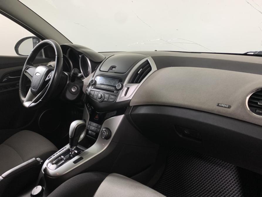 Chevrolet Cruze I Рестайлинг Москва  - изображение 12