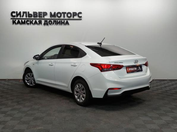 Hyundai Solaris II с пробегом 2018 года, цена 1 245 000 рублей, 122500 км, седан, Автокод Объявления