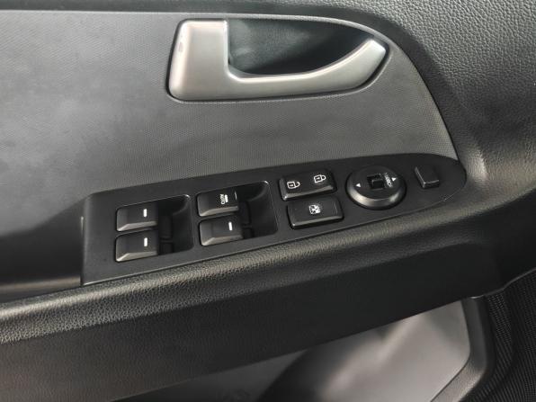 Kia Sportage III с пробегом 2012 года, цена 976 000 рублей, 253500 км, внедорожник, Автокод Объявления