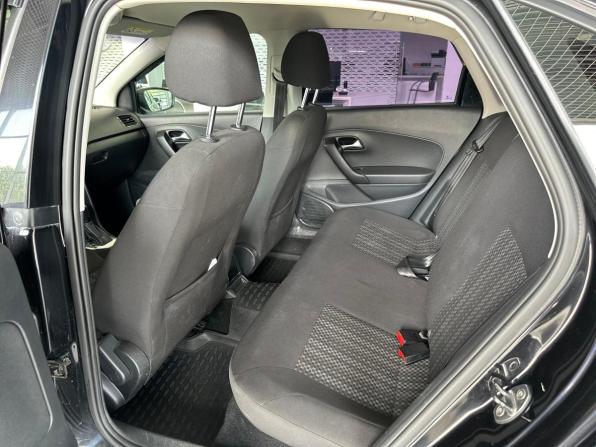 Volkswagen Polo V Рестайлинг с пробегом 2019 года, цена 1 045 000 рублей, 190000 км, седан, Автокод Объявления