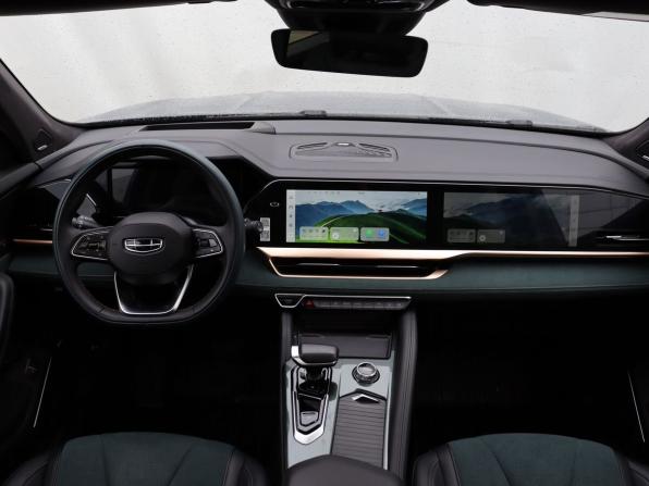 Geely Monjaro I с пробегом 2023 года, цена 3 150 000 рублей, 28500 км, внедорожник, Автокод Объявления