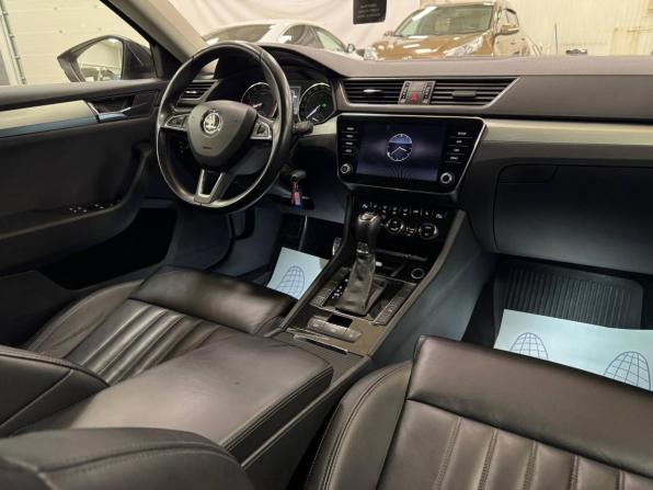 Skoda Superb III с пробегом 2018 года, цена 1 849 000 рублей, 115000 км, лифтбек, Автокод Объявления