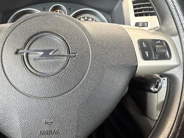 Opel Zafira B Рестайлинг с пробегом 2008 года, цена 549 000 рублей, 240000 км, компактвэн, Автокод Объявления