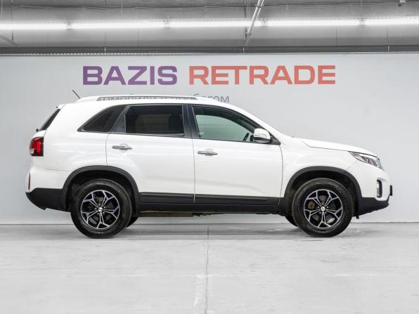 Kia Sorento II Рестайлинг с пробегом 2018 года, цена 1 895 000 рублей, 123662 км, внедорожник, Автокод Объявления