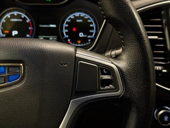Geely Emgrand X7 I Рестайлинг 2 с пробегом 2018 года, цена 1 340 000 рублей, 117739 км, внедорожник, Автокод Объявления