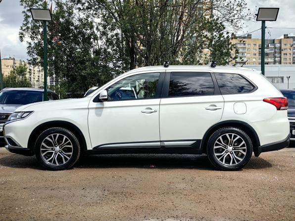 Mitsubishi Outlander III Рестайлинг 2 с пробегом 2016 года, цена 1 799 000 рублей, 152151 км, внедорожник, Автокод Объявления