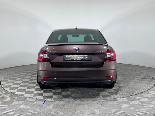 Skoda Octavia III (A7) Рестайлинг с пробегом 2018 года, цена 1 998 000 рублей, 74329 км, лифтбек, Автокод Объявления
