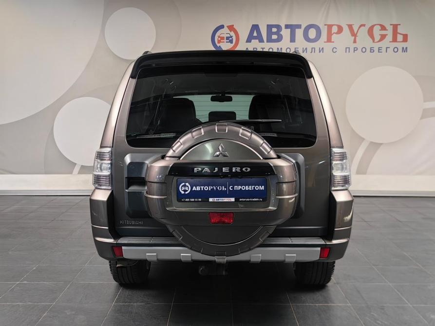 Mitsubishi Pajero IV Рестайлинг 1 Москва  - изображение 4