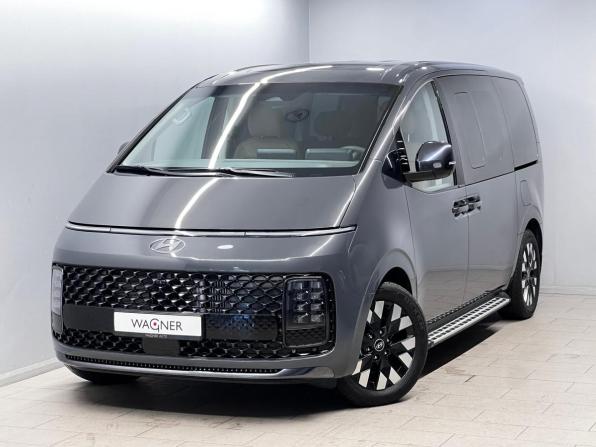 Hyundai Staria I с пробегом 2025 года, цена 6 149 000 рублей, 17571 км, минивэн, Автокод Объявления