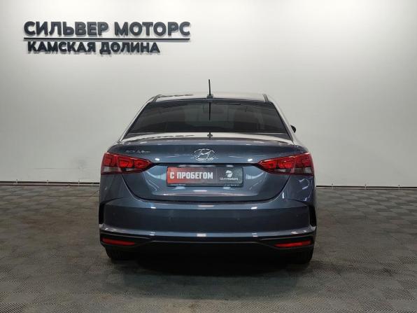 Hyundai Solaris II Рестайлинг с пробегом 2022 года, цена 1 685 000 рублей, 87220 км, седан, Автокод Объявления