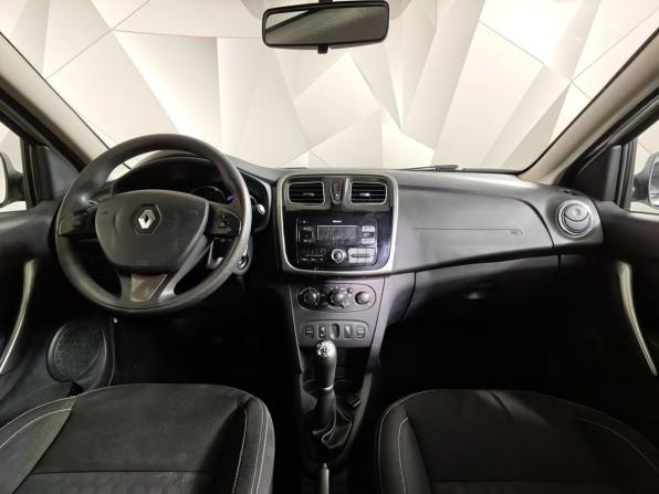 Renault Logan II с пробегом 2017 года, цена 748 000 рублей, 96356 км, седан, Автокод Объявления
