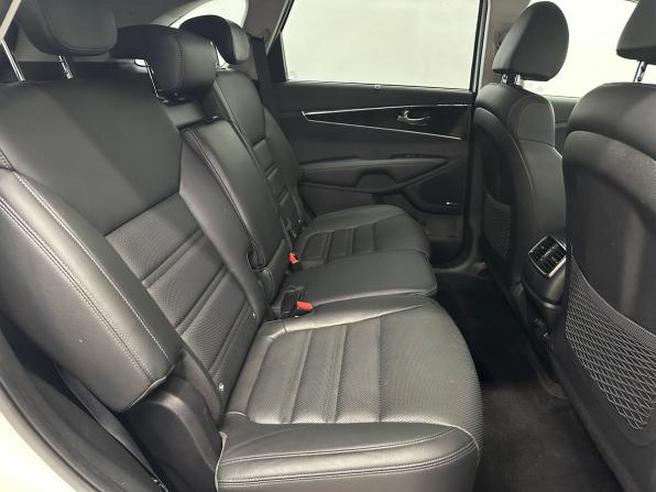 Kia Sorento III Prime Рестайлинг с пробегом 2019 года, цена 3 060 000 рублей, 166789 км, внедорожник, Автокод Объявления