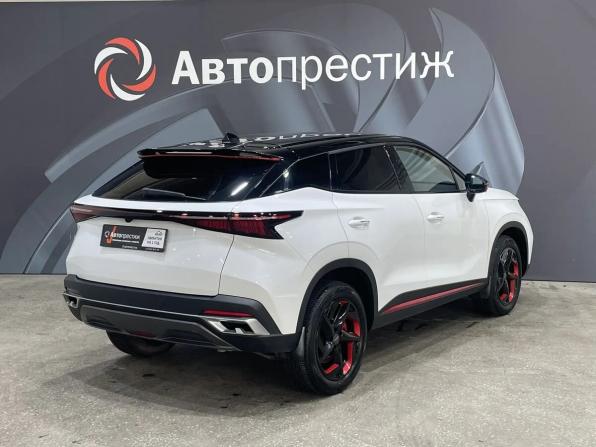Omoda C5 I с пробегом 2023 года, цена 1 795 000 рублей, 58000 км, внедорожник, Автокод Объявления