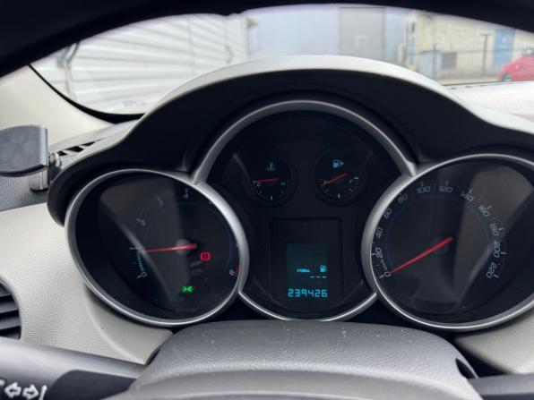 Chevrolet Cruze I Рестайлинг с пробегом 2014 года, цена 677 000 рублей, 239426 км, седан, Автокод Объявления