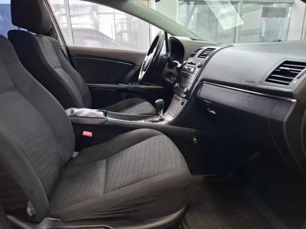 Toyota Avensis III с пробегом 2010 года, цена 800 000 рублей, 391000 км, седан, Автокод Объявления