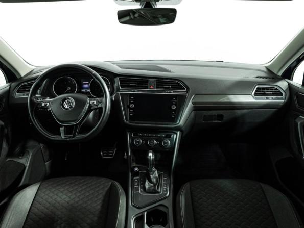 Volkswagen Tiguan II с пробегом 2018 года, цена 1 999 700 рублей, 160357 км, внедорожник, Автокод Объявления