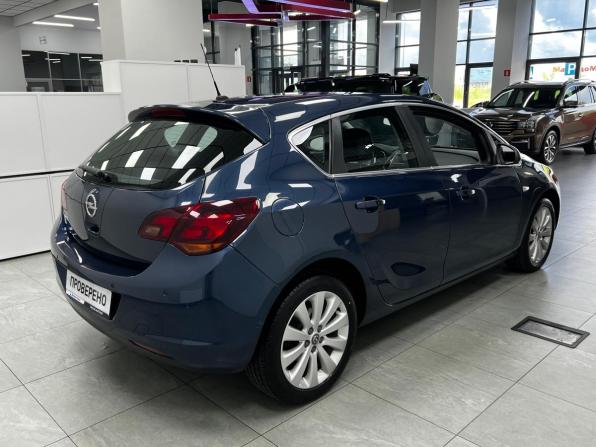 Opel Astra J с пробегом 2011 года, цена 820 000 рублей, 133897 км, хэтчбек, Автокод Объявления