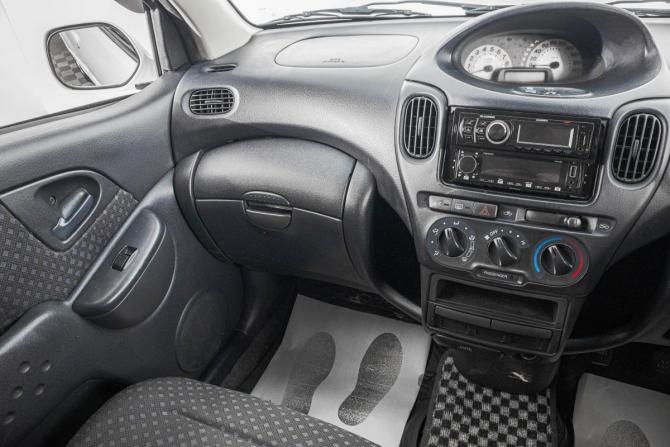 Toyota FunCargo с пробегом 2003 года, цена 329 000 рублей, 300000 км, компактвэн, Автокод Объявления