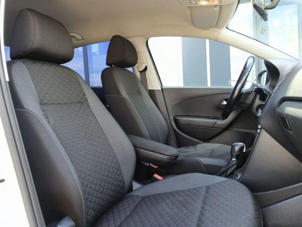Volkswagen Polo V Рестайлинг с пробегом 2018 года, цена 1 179 000 рублей, 179004 км, седан, Автокод Объявления