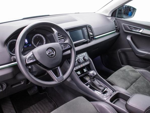 Skoda Karoq I с пробегом 2020 года, цена 2 470 000 рублей, 61771 км, внедорожник, Автокод Объявления