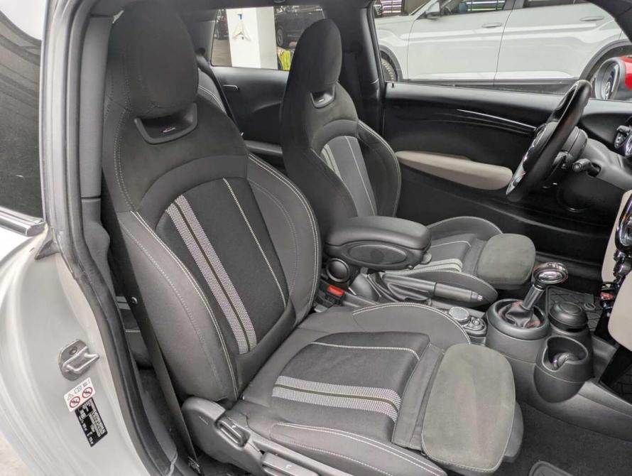 Mini Hatch III (F55/F56) Москва  - изображение 16