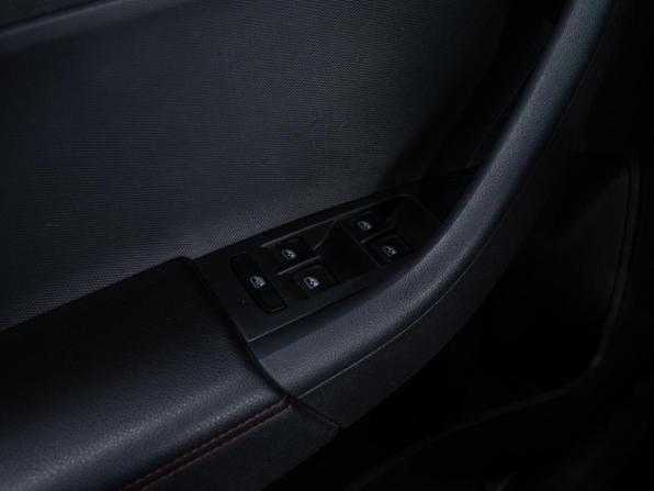 Volkswagen Polo VI с пробегом 2021 года, цена 1 790 000 рублей, 120311 км, лифтбек, Автокод Объявления