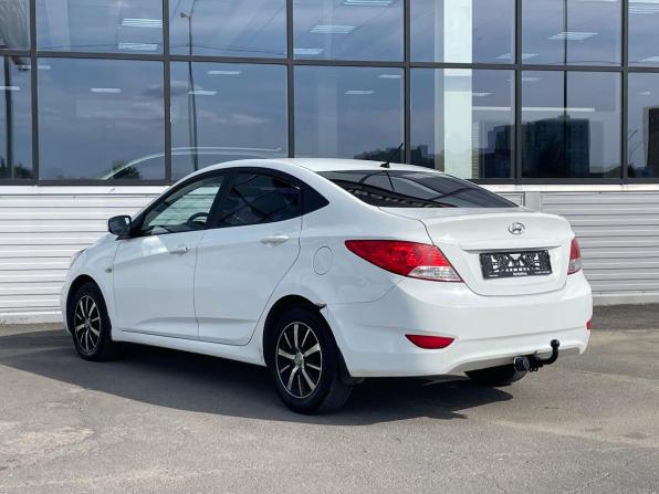 Hyundai Solaris I с пробегом 2011 года, цена 480 000 рублей, 244900 км, седан, Автокод Объявления