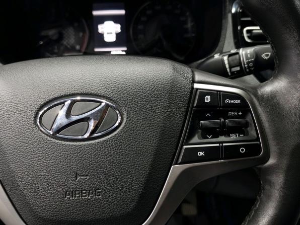 Hyundai Solaris II с пробегом 2020 года, цена 1 550 000 рублей, 68623 км, седан, Автокод Объявления