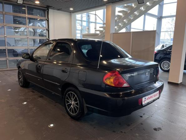 Kia Spectra I Рестайлинг 2 с пробегом 2006 года, цена 218 000 рублей, 321309 км, седан, Автокод Объявления