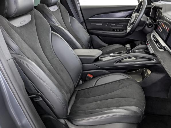 Geely Monjaro I с пробегом 2024 года, цена 3 530 000 рублей, 27396 км, внедорожник, Автокод Объявления
