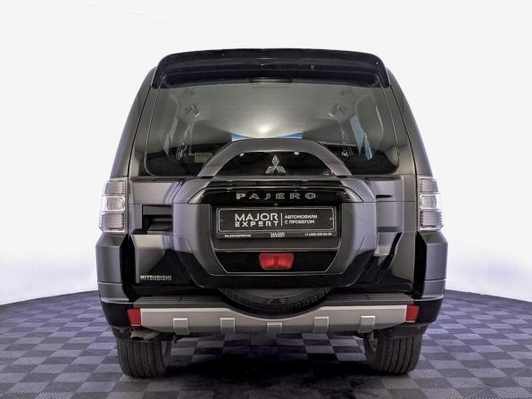 Mitsubishi Pajero IV Рестайлинг 2 с пробегом 2015 года, цена 2 585 000 рублей, 114877 км, внедорожник, Автокод Объявления