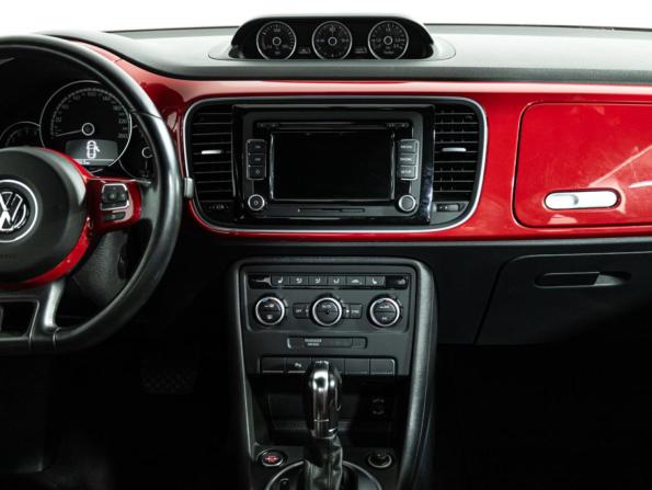 Volkswagen Beetle II (A5) с пробегом 2013 года, цена 1 249 700 рублей, 143418 км, хэтчбек, Автокод Объявления