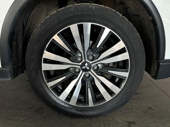 Mitsubishi Outlander III Рестайлинг 3 с пробегом 2019 года, цена 2 050 000 рублей, 113754 км, внедорожник, Автокод Объявления