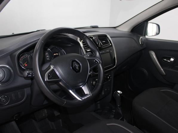 Renault Sandero II Рестайлинг с пробегом 2019 года, цена 1 499 900 рублей, 76910 км, хэтчбек, Автокод Объявления