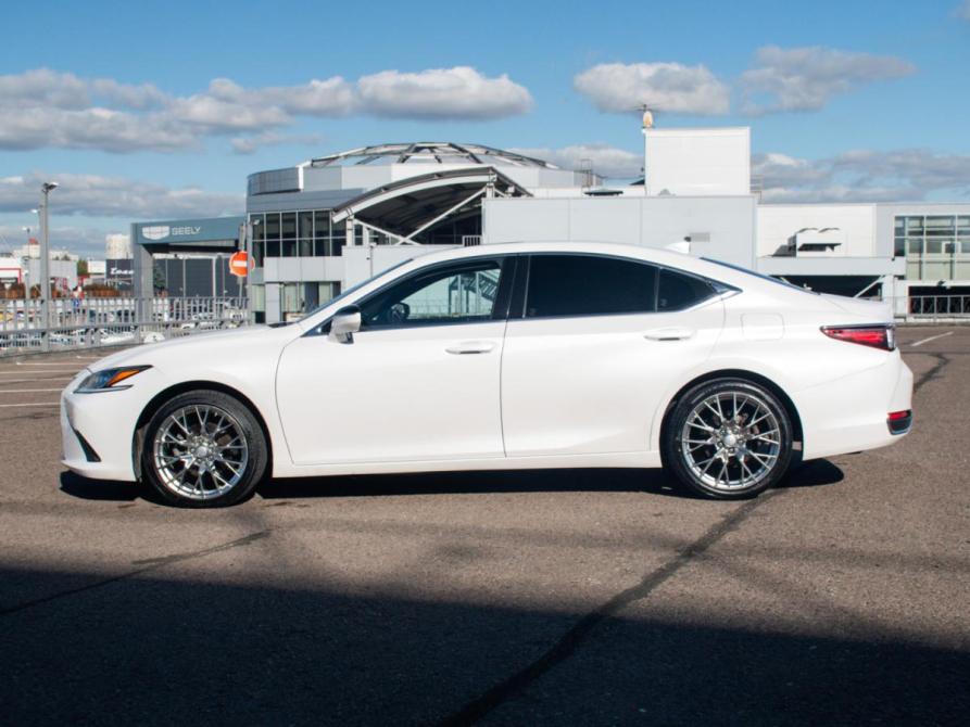 Lexus ES VII Москва  - изображение 8