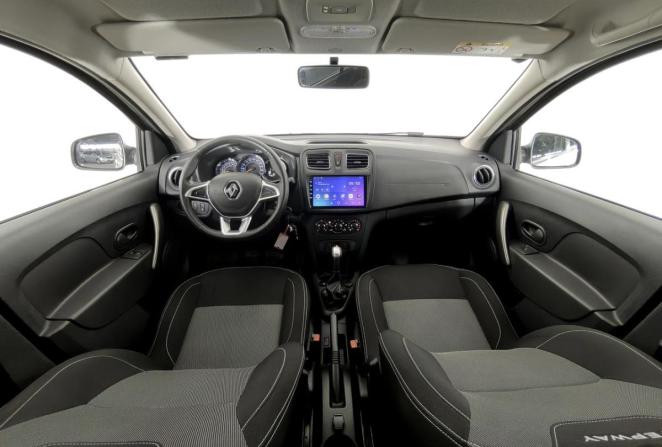 Renault Logan II Рестайлинг с пробегом 2021 года, цена 1 189 000 рублей, 99497 км, седан, Автокод Объявления