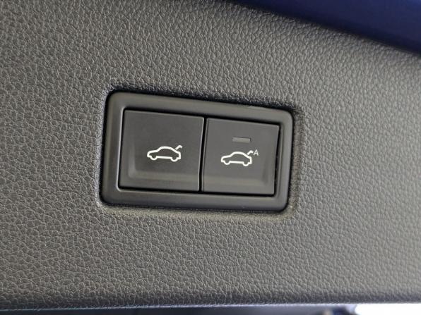 Volkswagen Tiguan II Рестайлинг с пробегом 2021 года, цена 3 745 000 рублей, 41500 км, внедорожник, Автокод Объявления