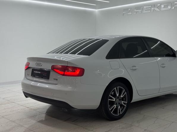 Audi A4 IV (B8) Рестайлинг с пробегом 2014 года, цена 1 500 000 рублей, 187383 км, седан, Автокод Объявления