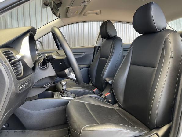 Kia Rio IV Рестайлинг с пробегом 2021 года, цена 2 227 000 рублей, 35335 км, седан, Автокод Объявления