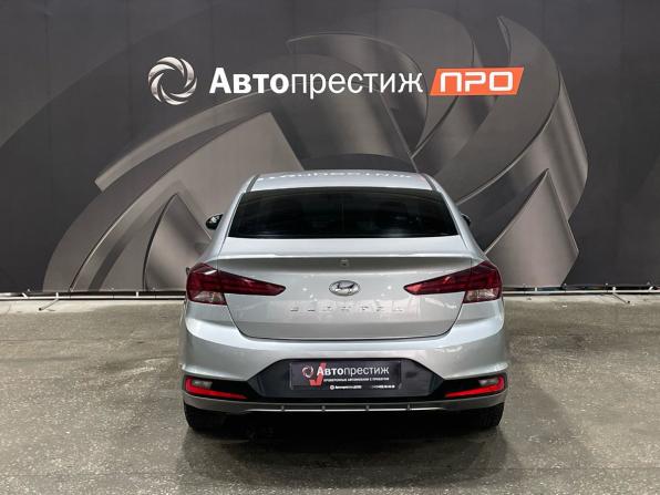 Hyundai Elantra VI (AD) Рестайлинг с пробегом 2020 года, цена 1 590 000 рублей, 105000 км, седан, Автокод Объявления