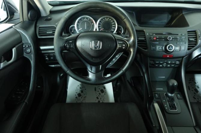 Honda Accord VIII с пробегом 2010 года, цена 1 499 000 рублей, 204000 км, седан, Автокод Объявления
